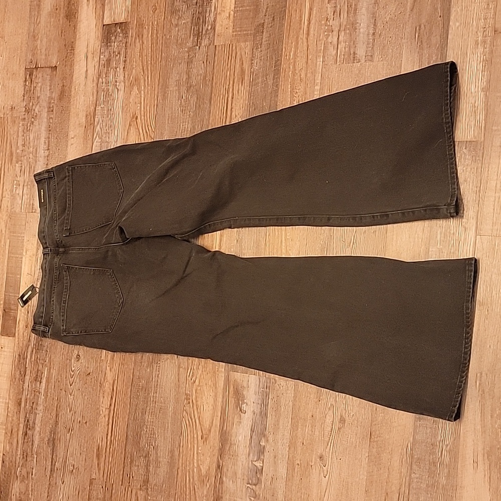 Express Jeans - Picture 2 of 4